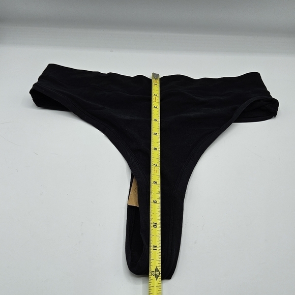 NWT Skims Pn-thong onyx size 2x - Picture 8 of 9